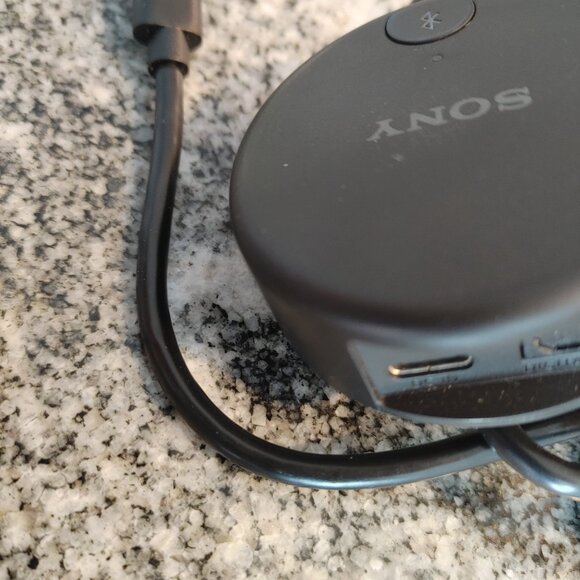 SONY WLA-NS7 Wireless Transmitter - Picture 3 of 6